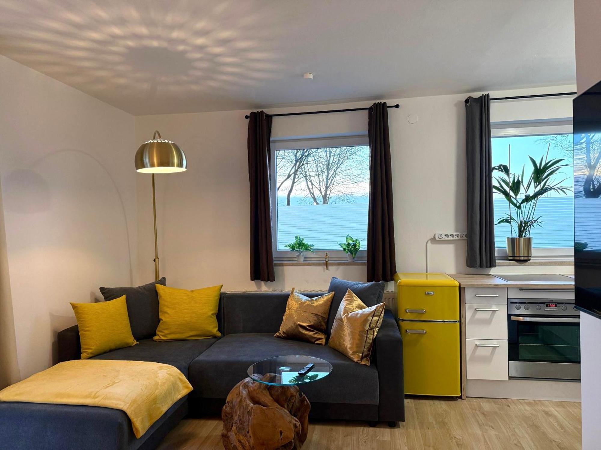 Yay - 65M2 Apartment Am Bahnhof - Smart Tv - Internet - Kaffee - Waschmaschine - Trockner Мюльдорф Экстерьер фото