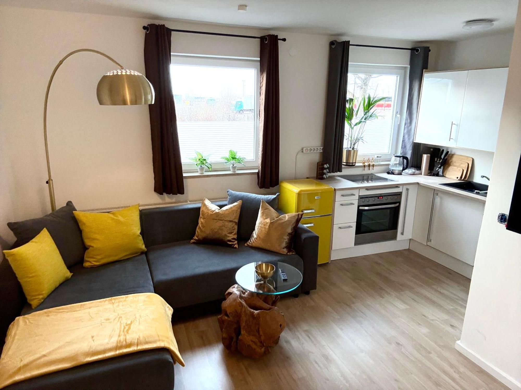 Yay - 65M2 Apartment Am Bahnhof - Smart Tv - Internet - Kaffee - Waschmaschine - Trockner Мюльдорф Экстерьер фото